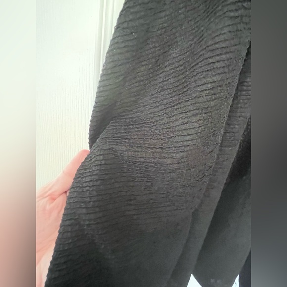 3/$20☀️ F21 Black Fit and Flare Dress - Picture 3 of 6